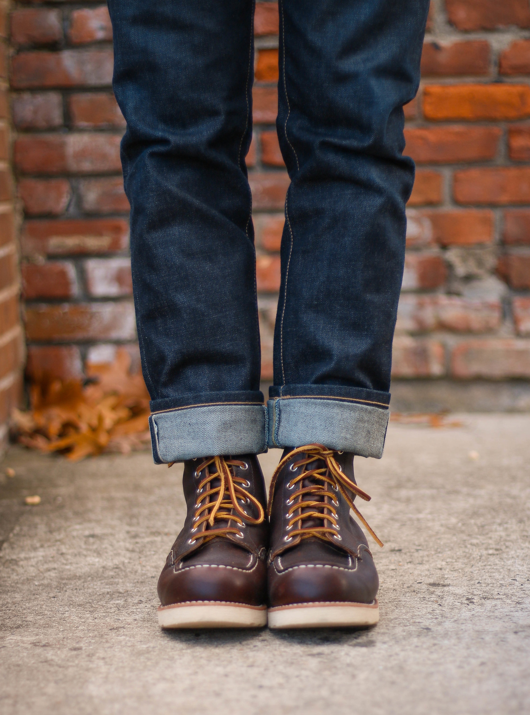 Lacing Up My Red Wing Boots - 8138 Mocs (the right way) 