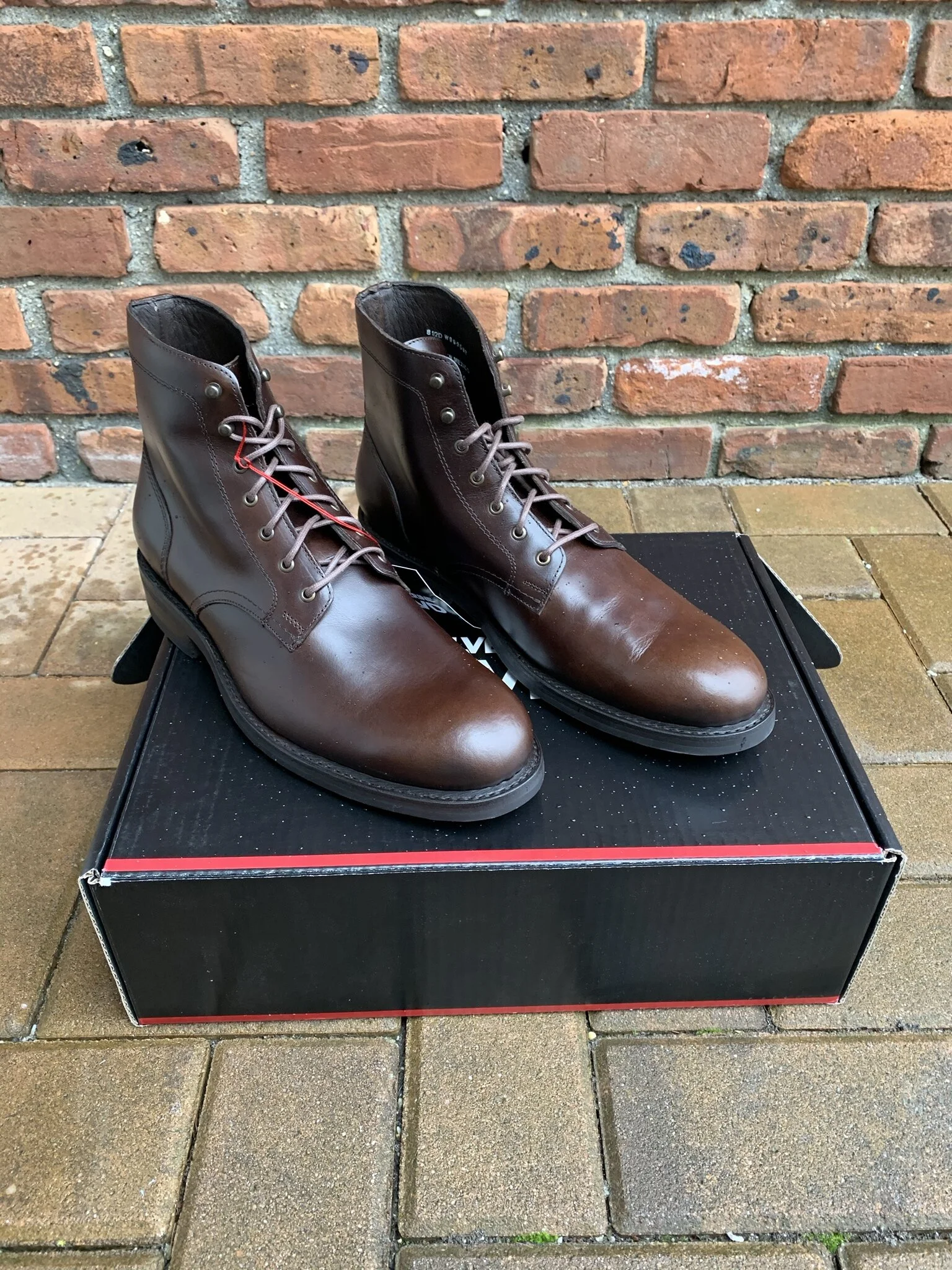 Do Thursday Boots Have Removable Insoles? PostureInfoHub