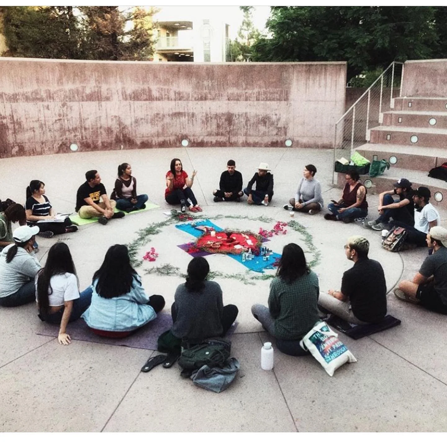 FALL19_CurrencyInField_InvitedExpert_Presentation_WellnessCircle_AtPasadenaCCollege_PhotoOfCircle.JPG