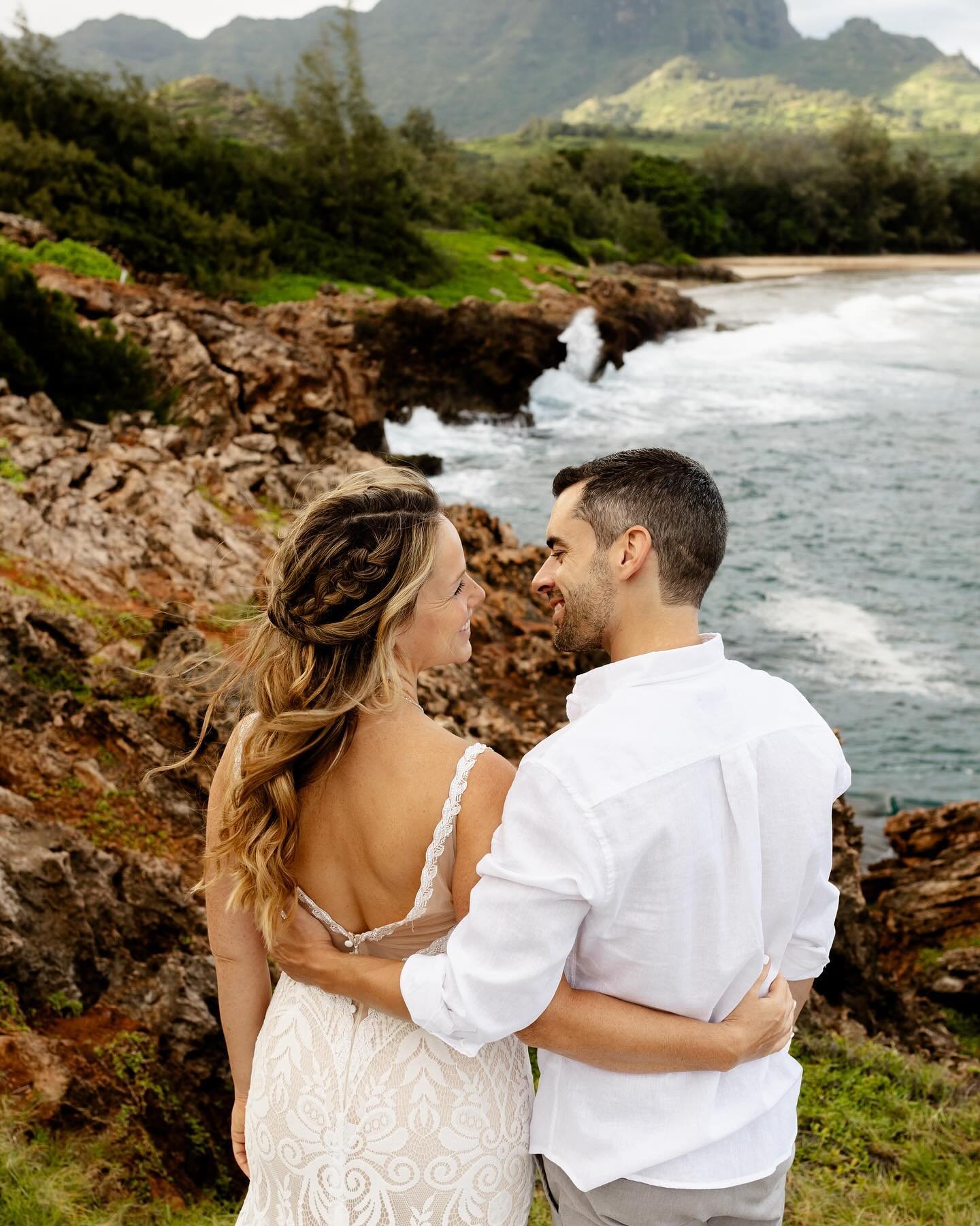 Loving you has been the greatest gift ❤️

To the best year of my life and so many more to come with you by my side 🥰

#oneyearanniversary #loveofmylife #lifepartner #joy #gratitude 

📸 @audreymayphotography