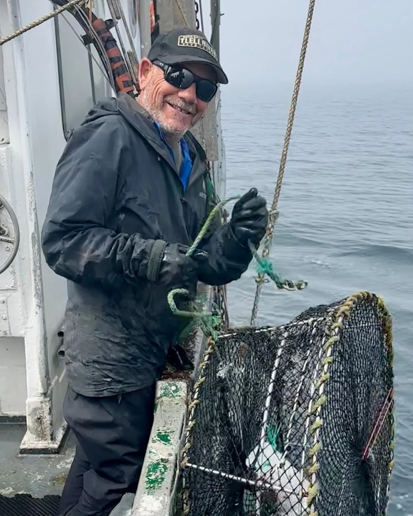 bob hauling a trap.jpg