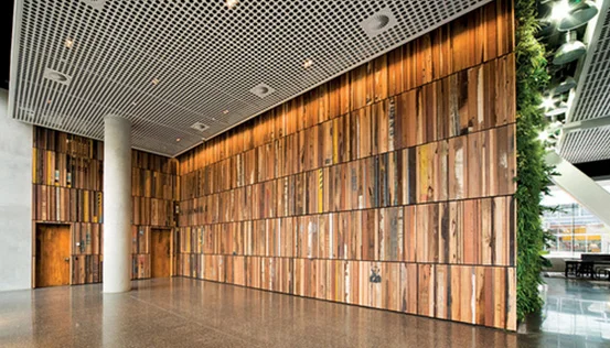 Decorative wall for Connectivity, Lendlease