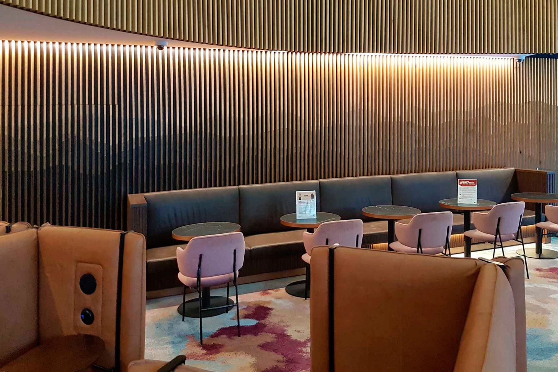 Subtle Painted Backdrop at Recast 580 George St