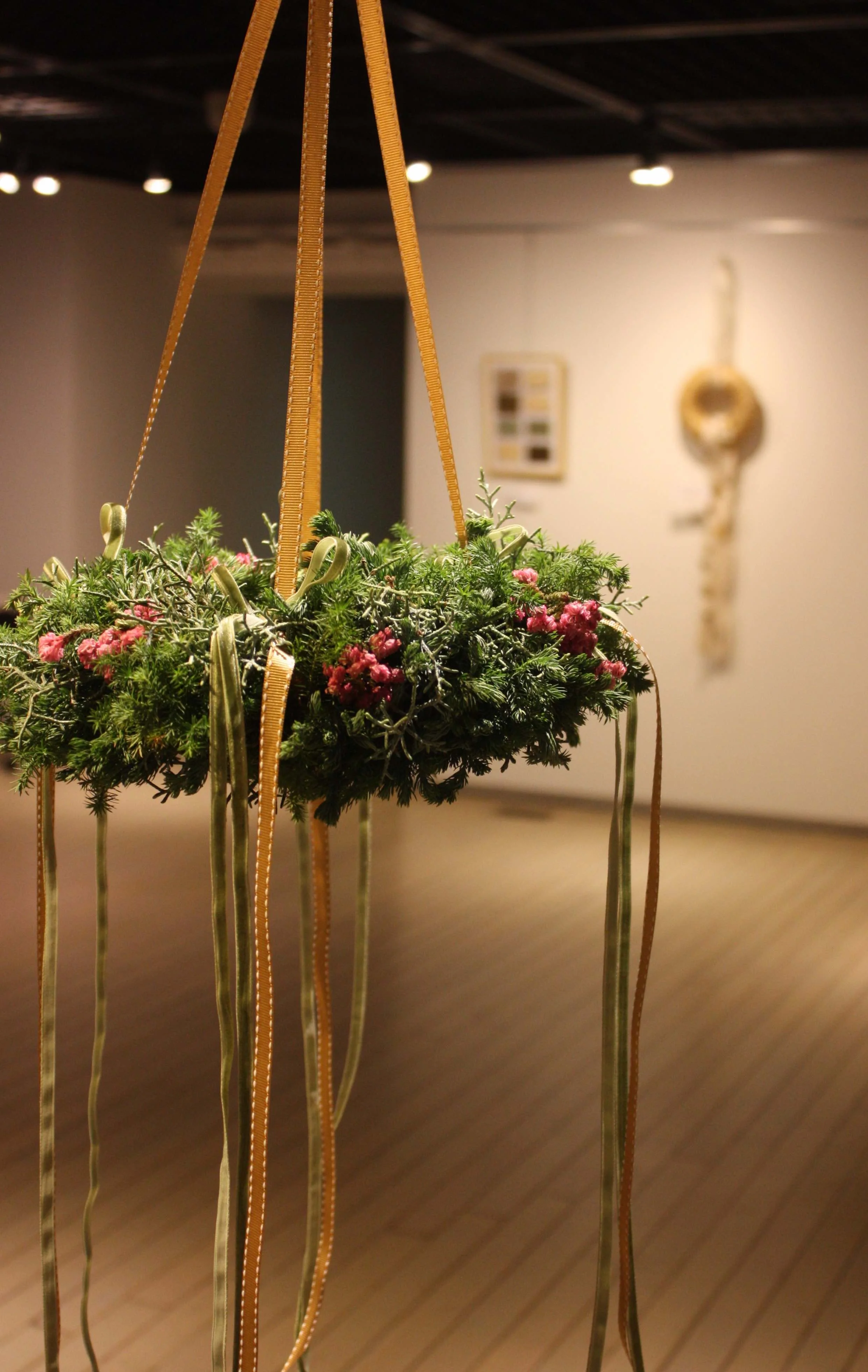 FLYING WREATH (image pic)