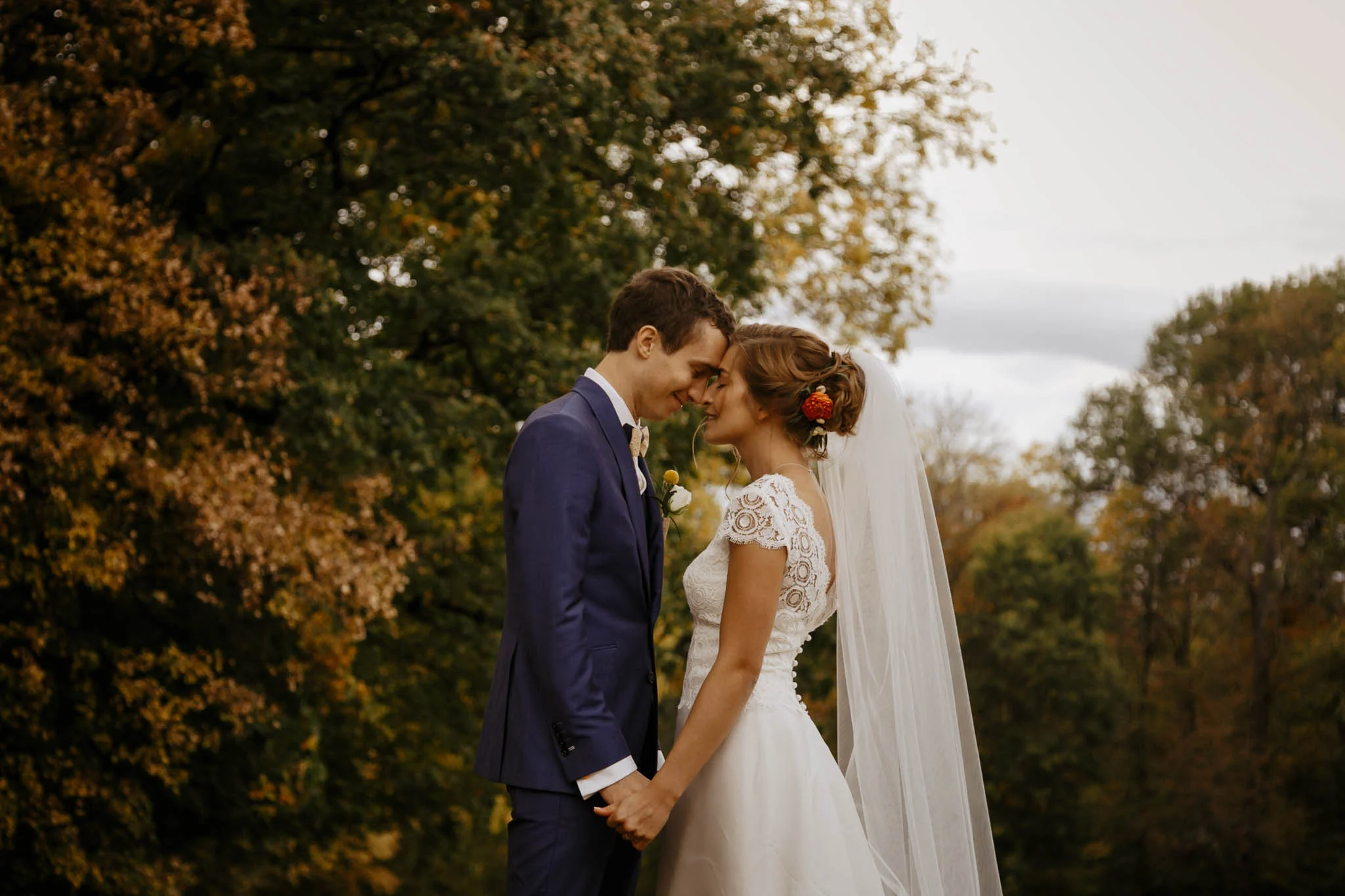 mariage-couple-chateau-janze-ingold-1.jpg