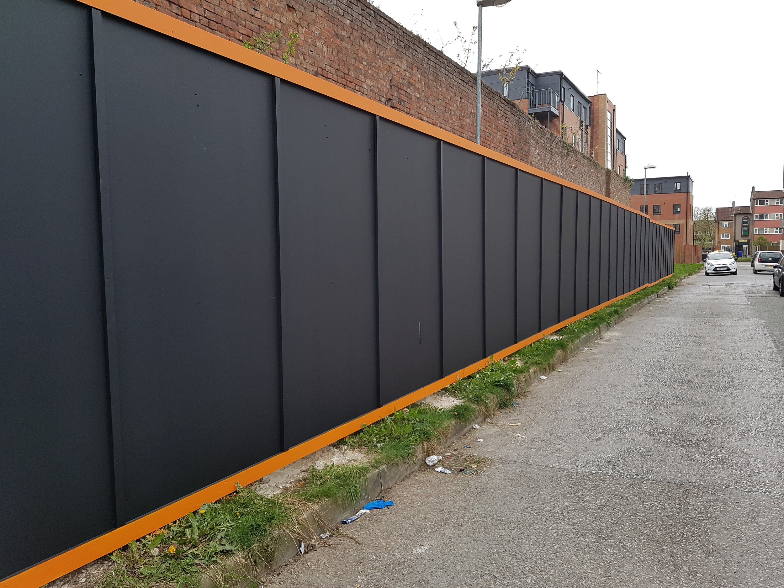   Secure Site Hoarding    0161 298 1330     Click To Call   