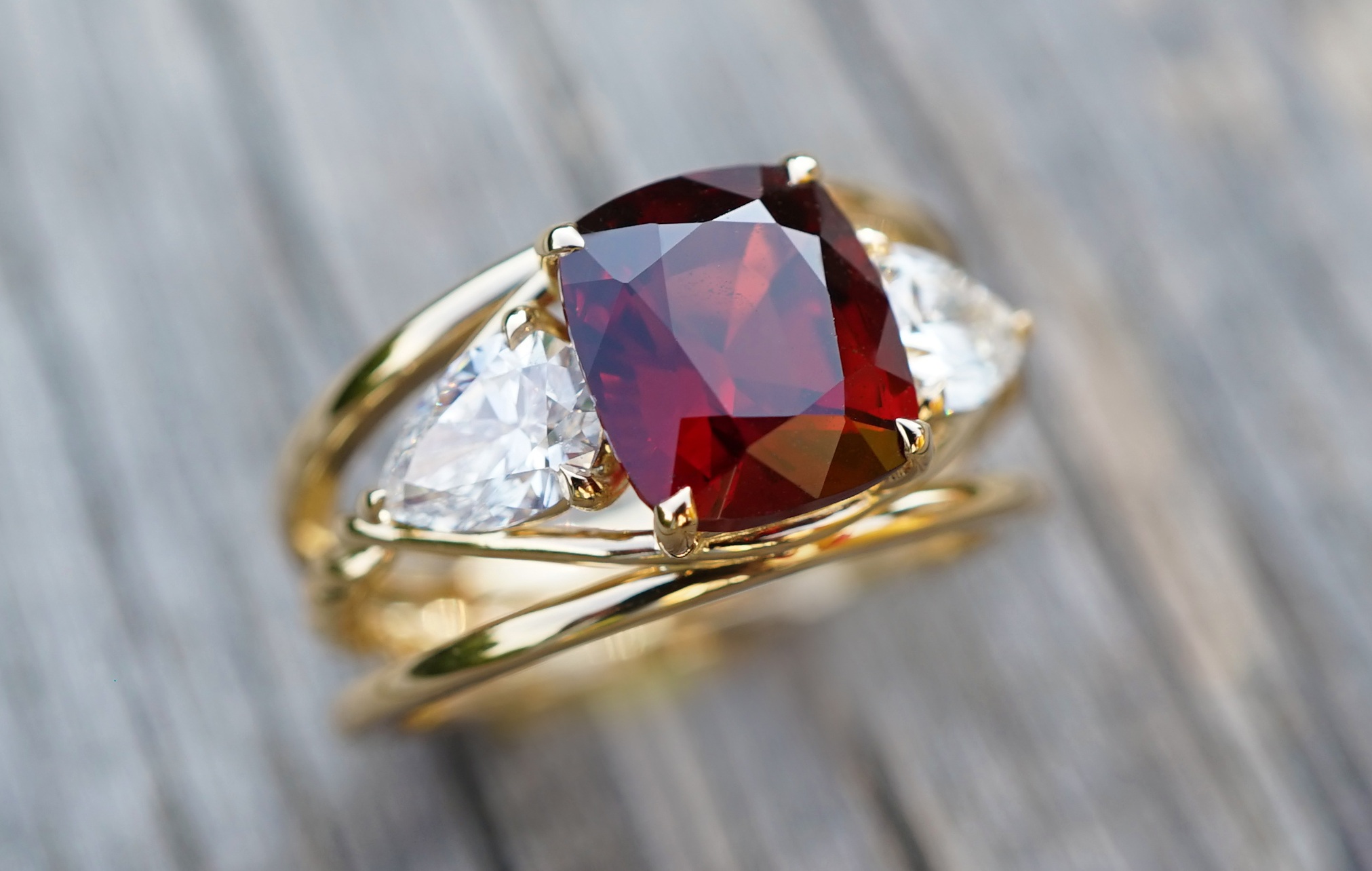 Yellow Gold 18 Carat Band Ring With Bright Red Spinel And Pear Shaped Diamonds