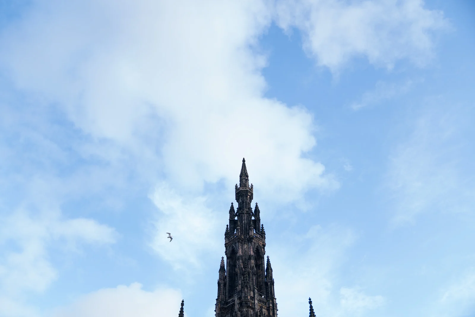 Scott-Monument-Minimal-Archietecture.jpg