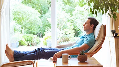 man-recliner-hypnosis-small.jpg