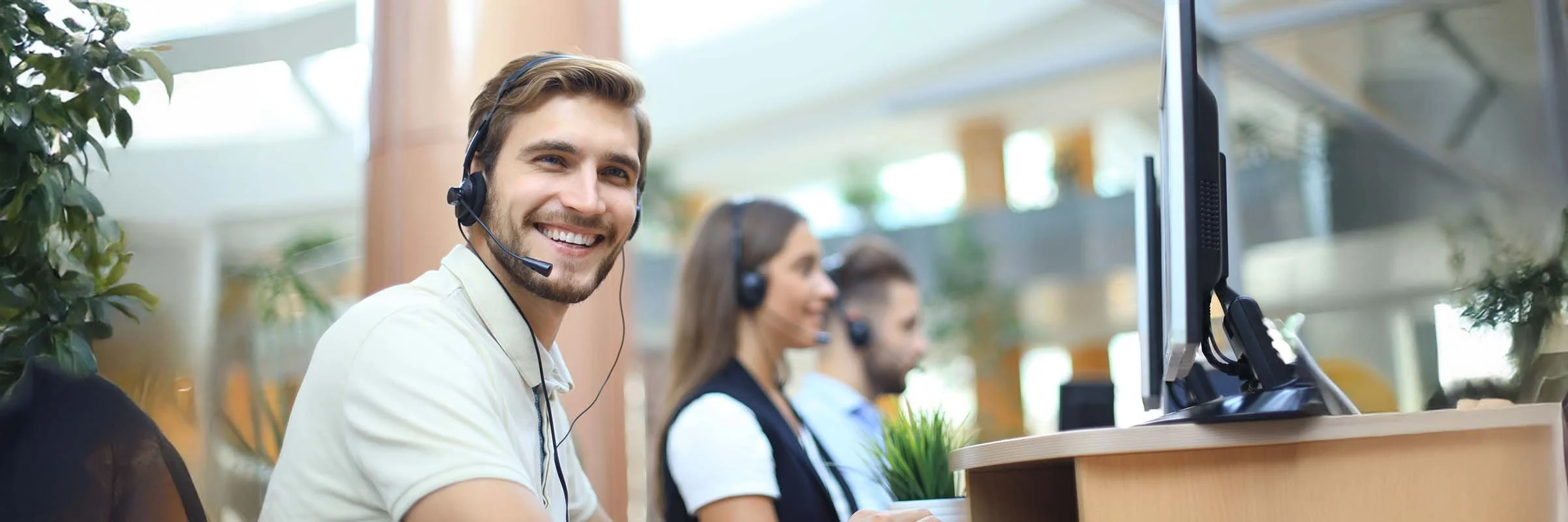 Banner Call Cantre Smiling Man.jpg