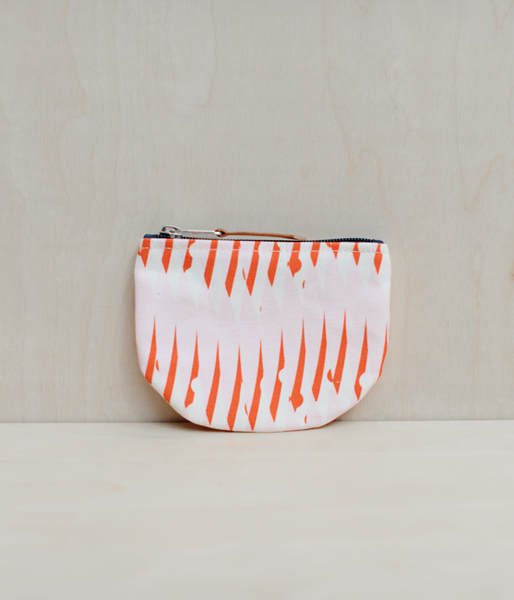 LAURASPRING_Purse_Peas_red_pink_168a6a79-2886-4fed-a1de-399565395a1b_grande.png