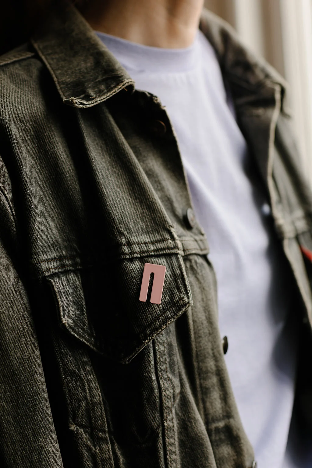 cecilia-stamp-local-heroes-glasgow-slot-lapel-pin-pink-model.jpg