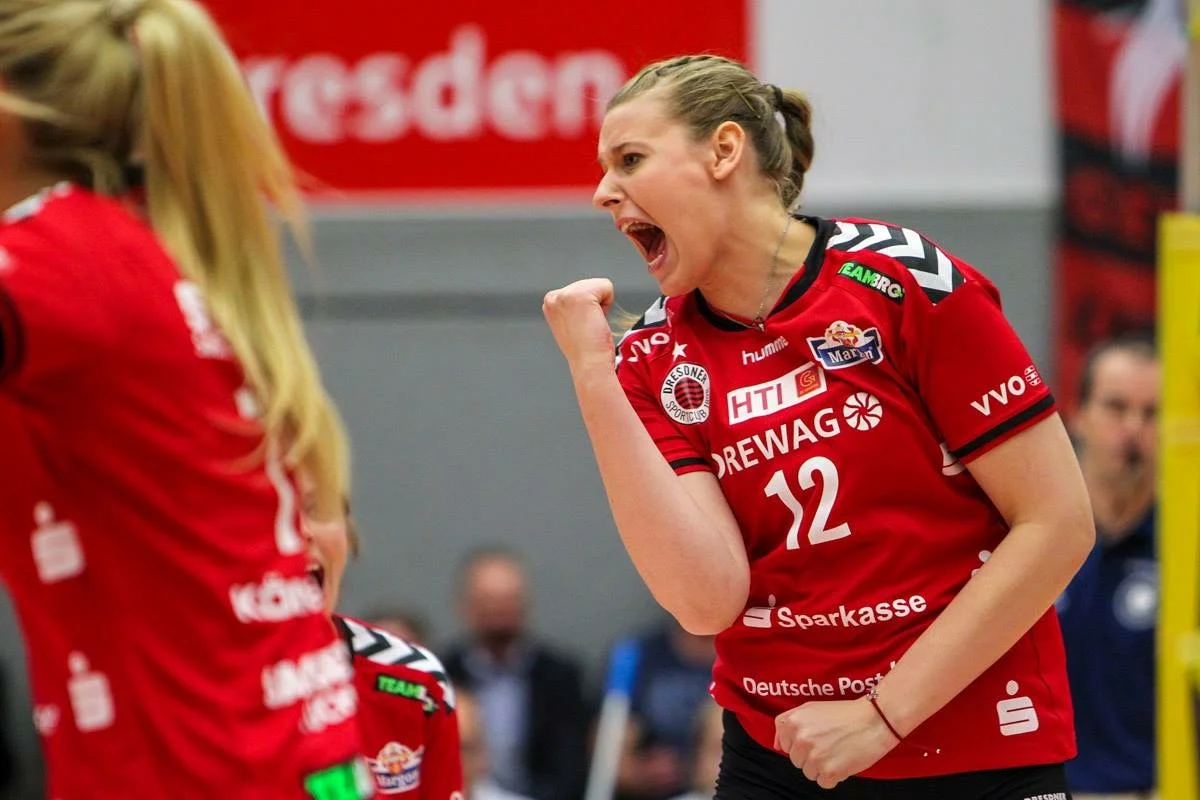 Jen Cross playing professionally overseas