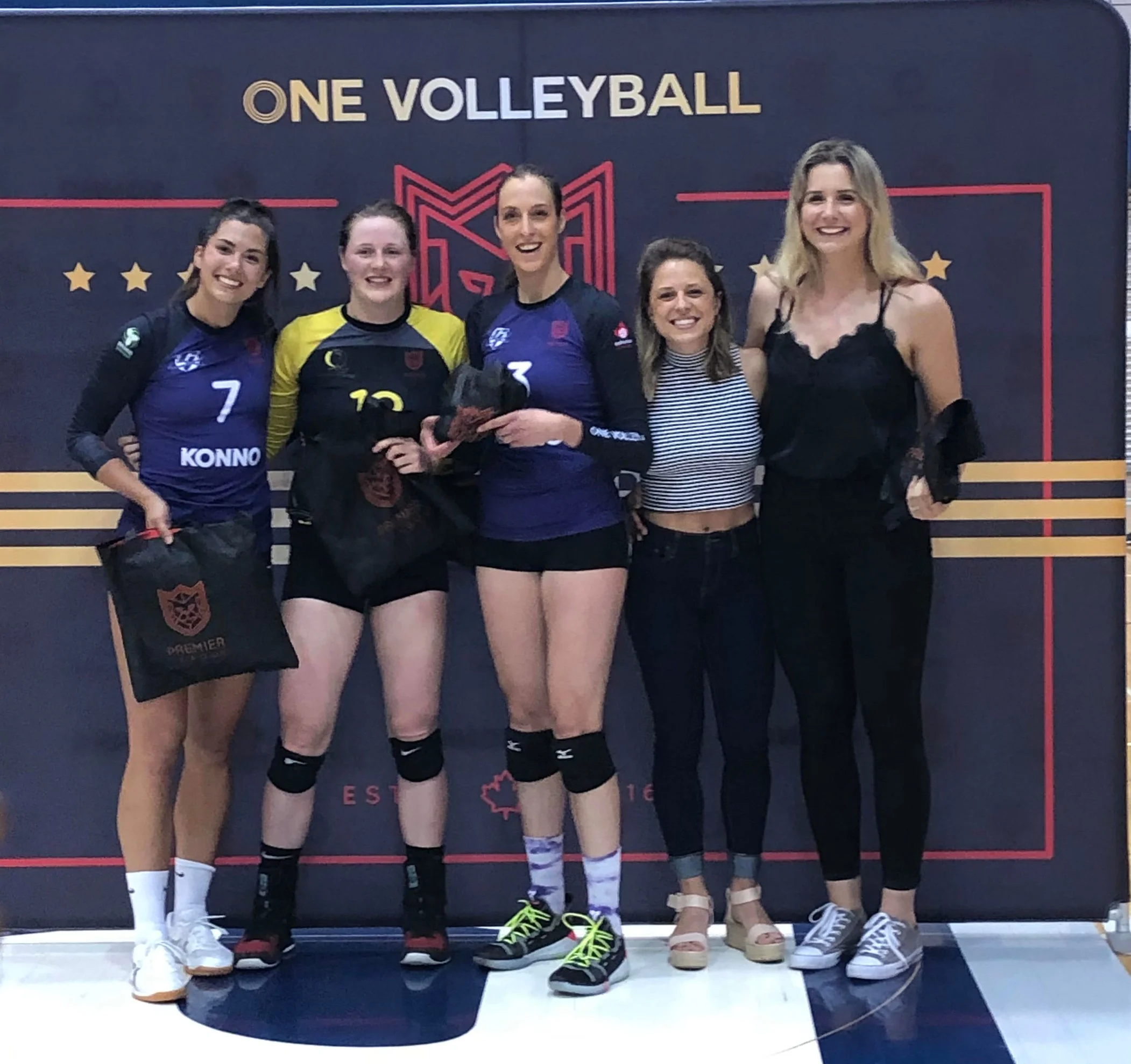 Womens Award Winners (Left to right - Nico Serratore, Janelle Albert, Sam Ainsworth, Julie Jeziorowski, Kat Nikoloff)