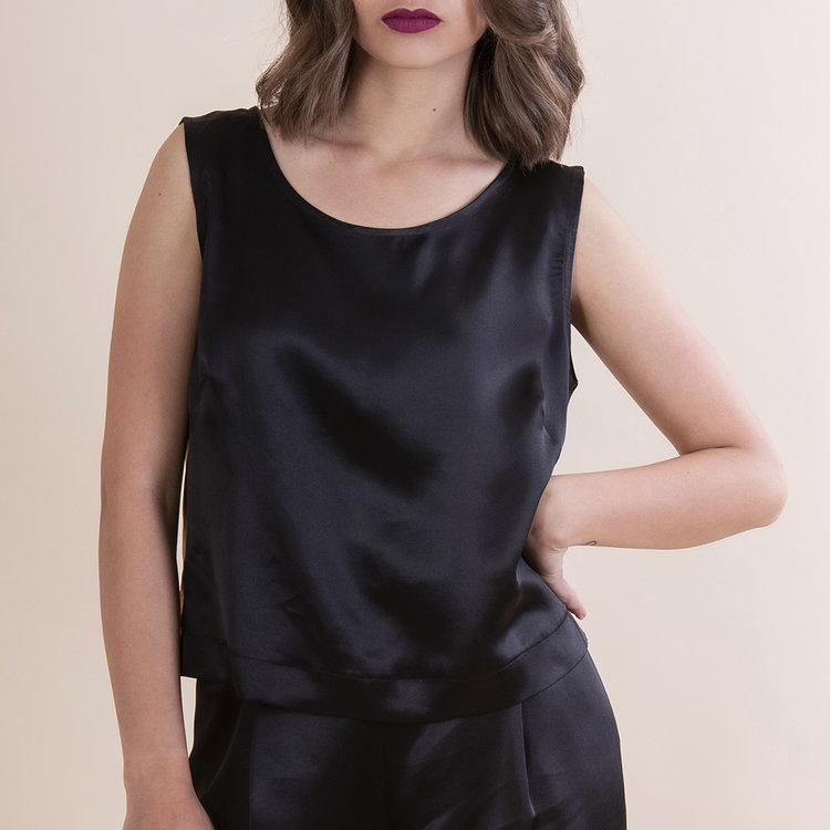 blusa smanicata nera seta