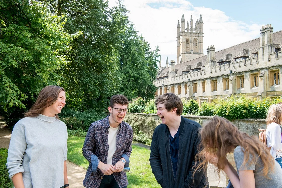 oxford_summer_school_students_outside_laughing.jpg