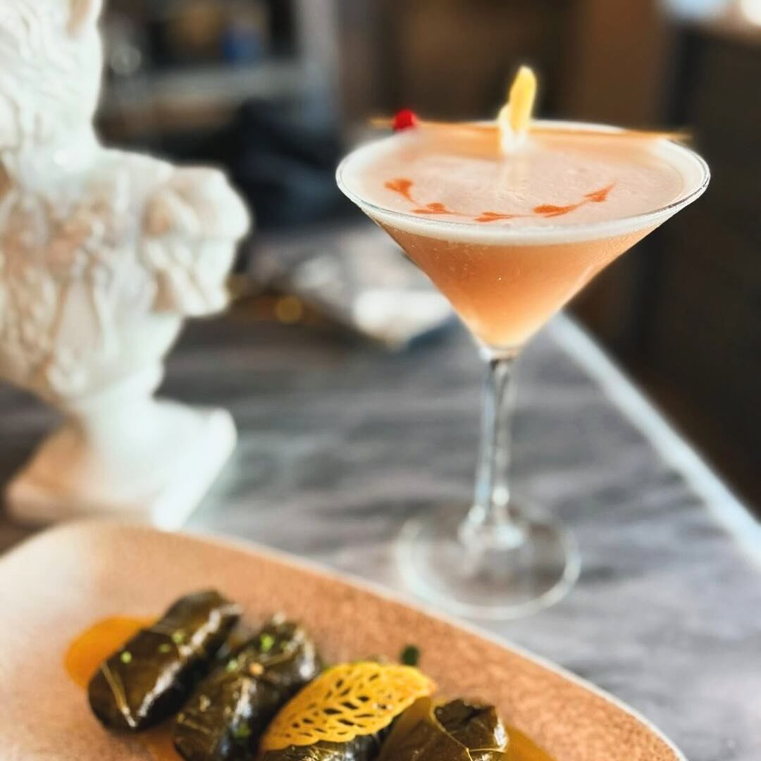 🍷Happy Hour Highlight- NEW @fetebyslay 

F&ecirc;te Bistro is thrilled to announce their new Happy Hour!  Treat yourself to delicious drink &amp; appetizer specials in the bar Tuesday - Thursday from 5-6pm and Friday &amp; Saturday from 4-6pm.

📸: 