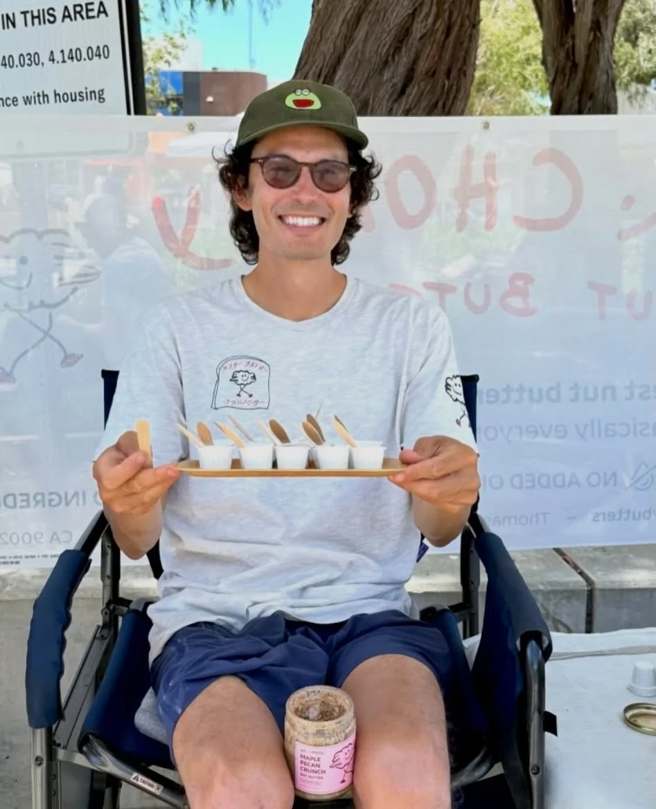 Happy farmers' market Tuesday @mbfarmersmarket find Thomas with his @mrchompybutters and all your fav farmers and vendors today! 🐿️🥕