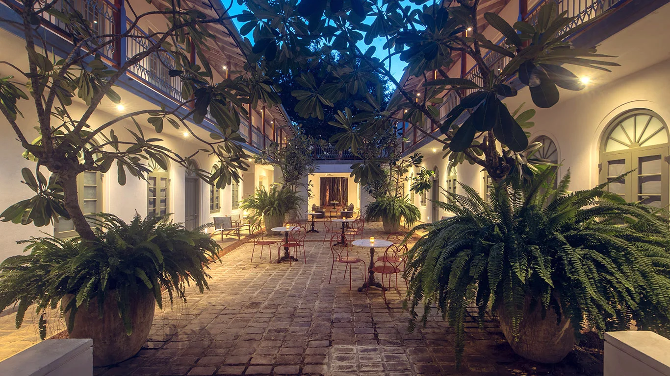 4 fort-bazaar.jpg