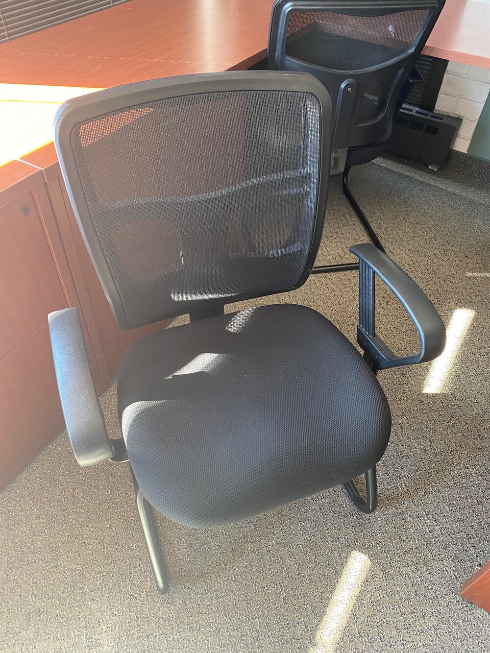 Mesh Back Guest Chairs Oeb Used Office Furniture Minneapolis