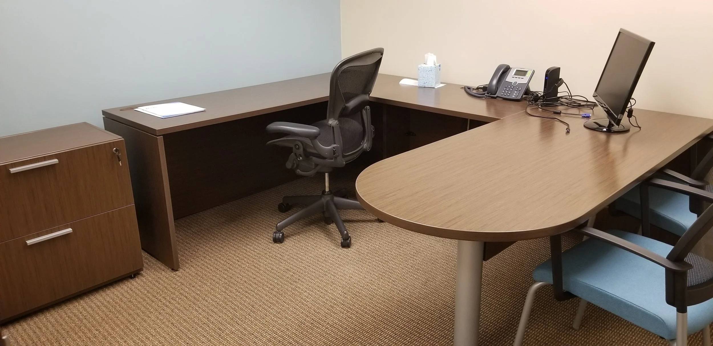 Desks Minneapolis — OEB Used Office Furniture Minneapolis