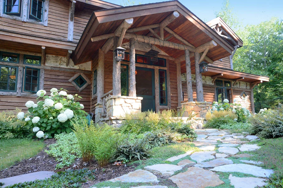Lake-House-ext-2.jpg