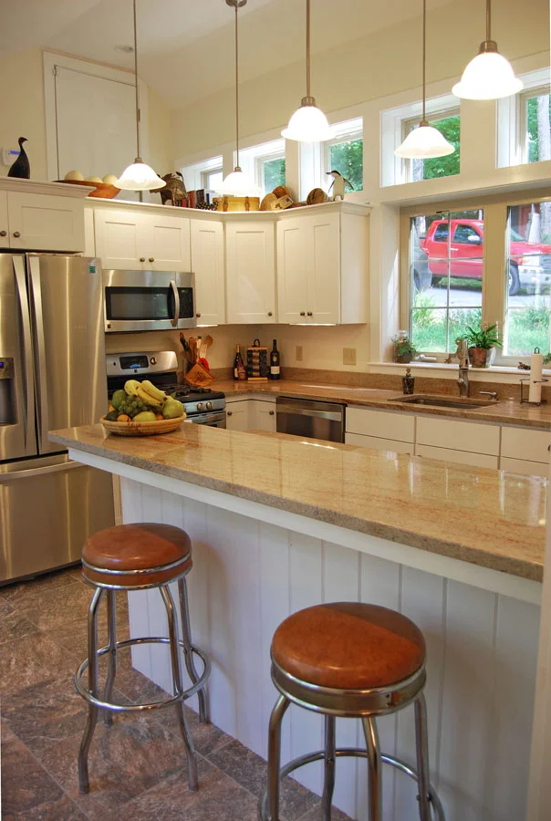6-kitchen.jpg