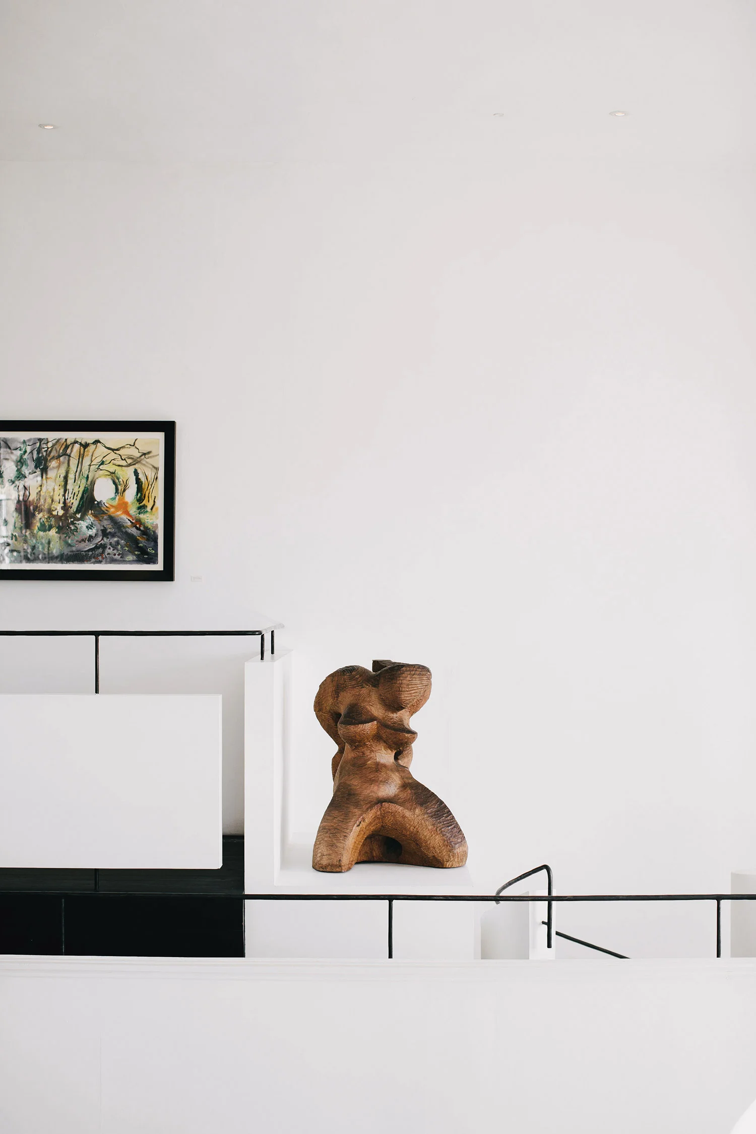 Elm sculpture of a woman giving birth by Ernst Blensdorf – his last sculpture