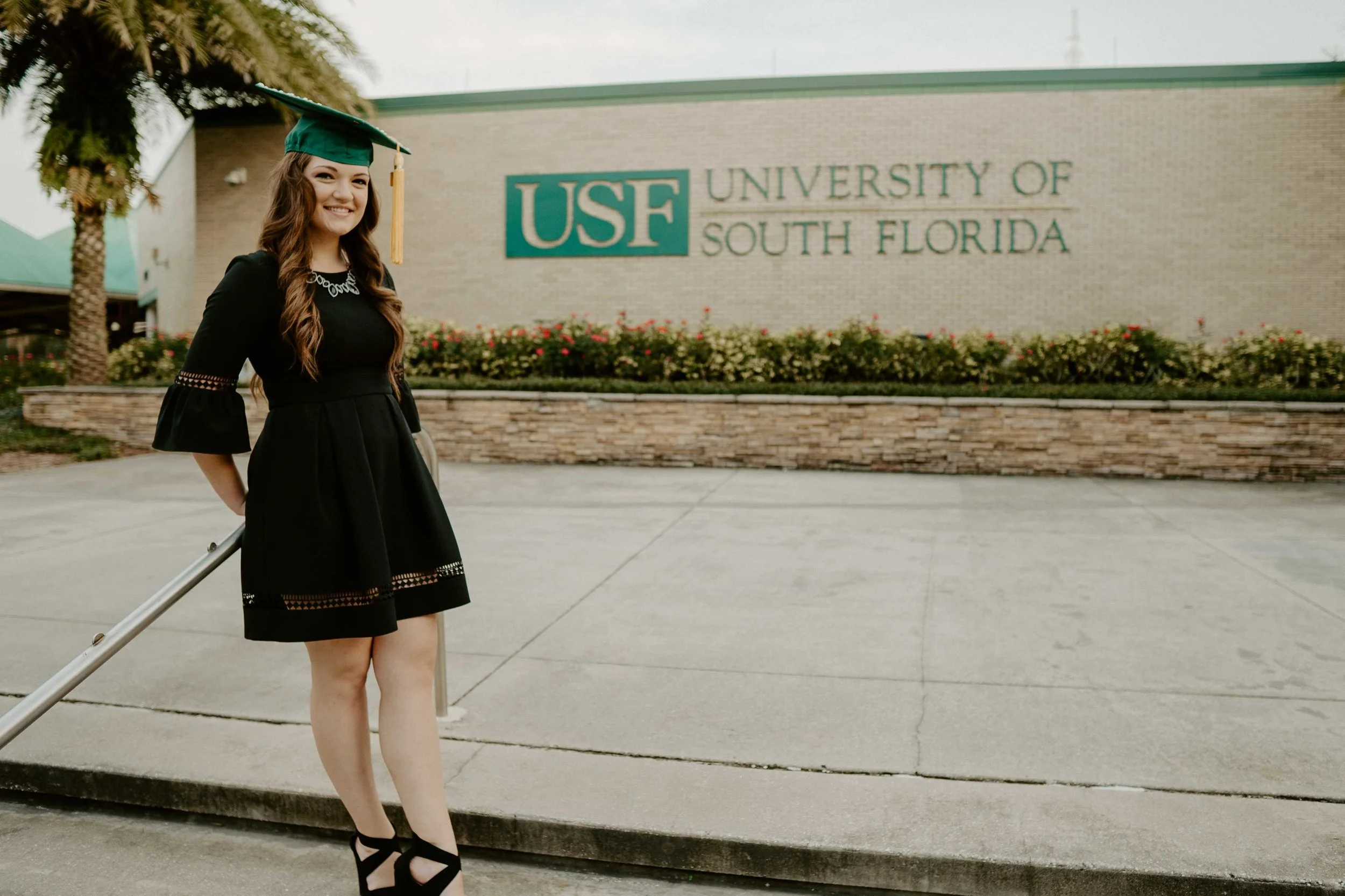 Makayla Grad Photos-16.jpeg