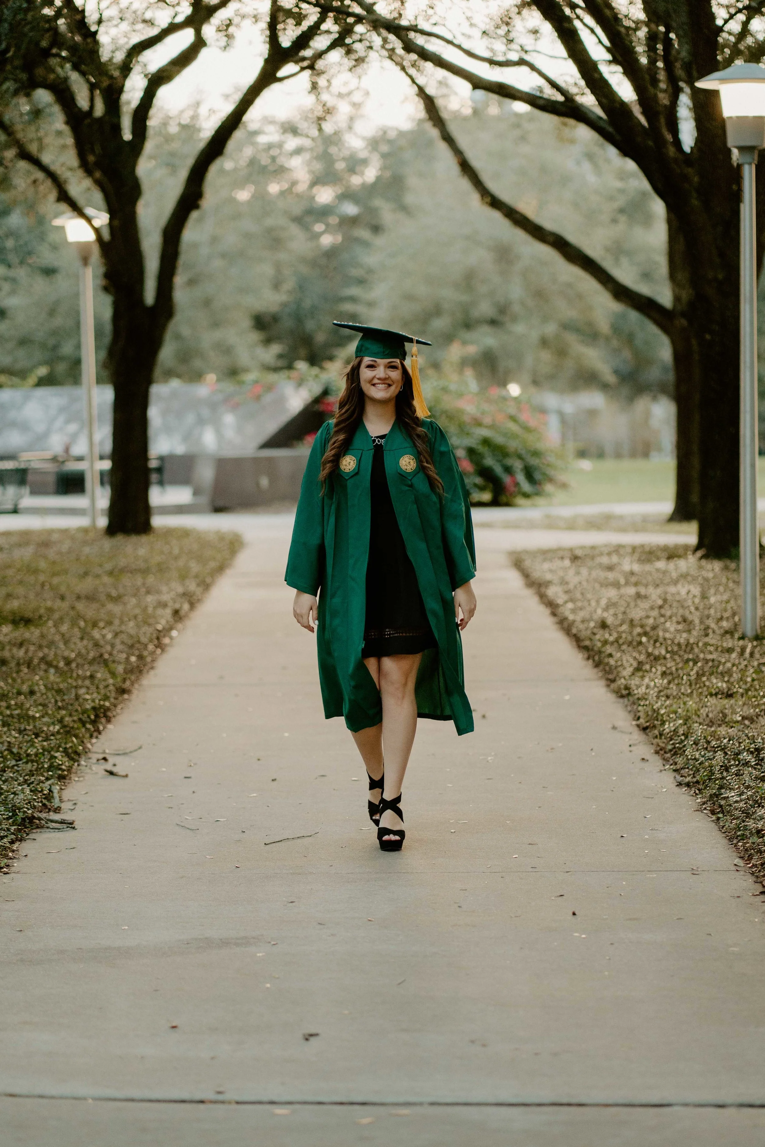 Makayla Grad Photos-31.jpeg