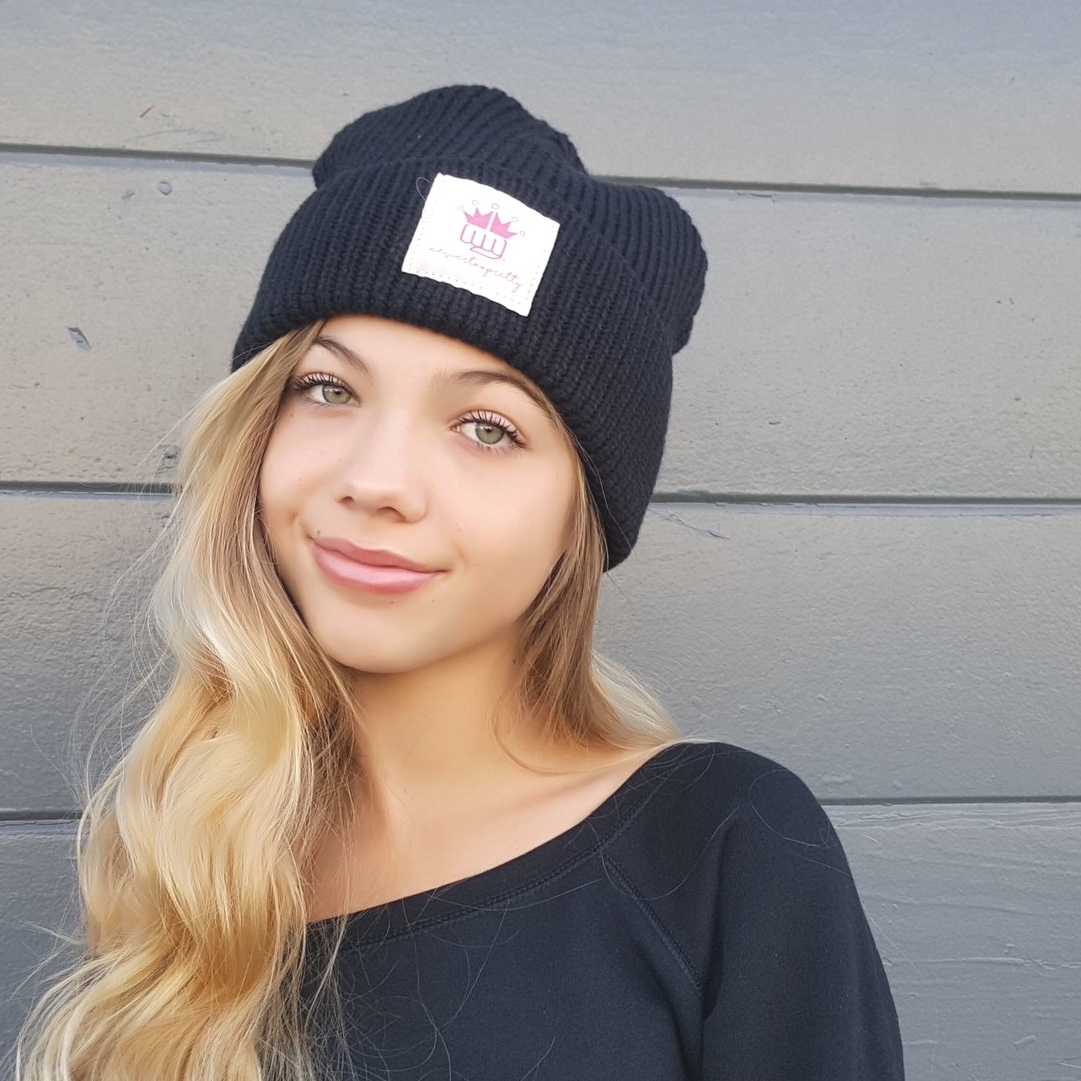 beanieblack2.jpg