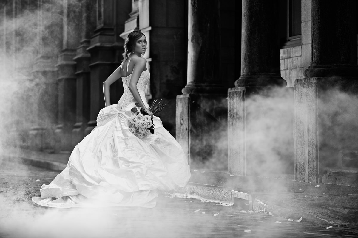 CLASSIC FASHION PHOTOGRAPHY - WEDDING DRESSES