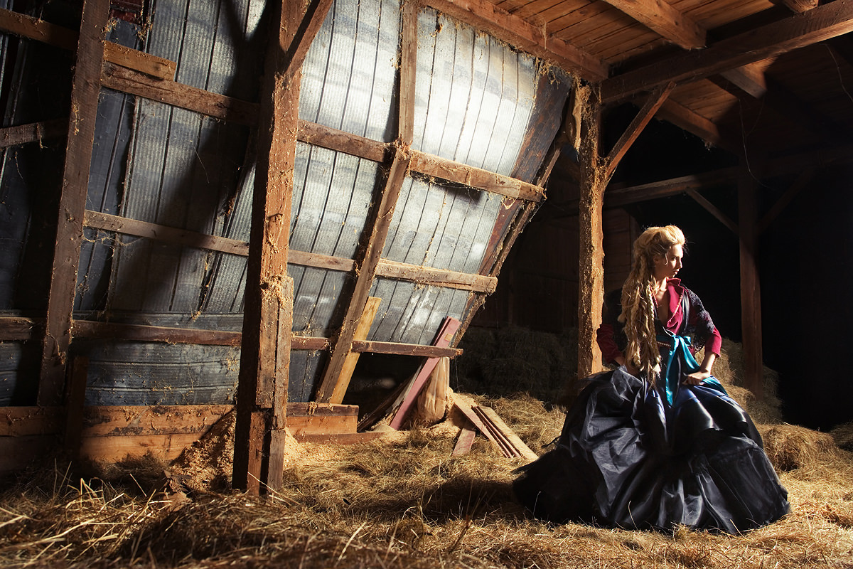 CLIN D'OEIL - FINE ART FASHION PHOTOGRAPHY