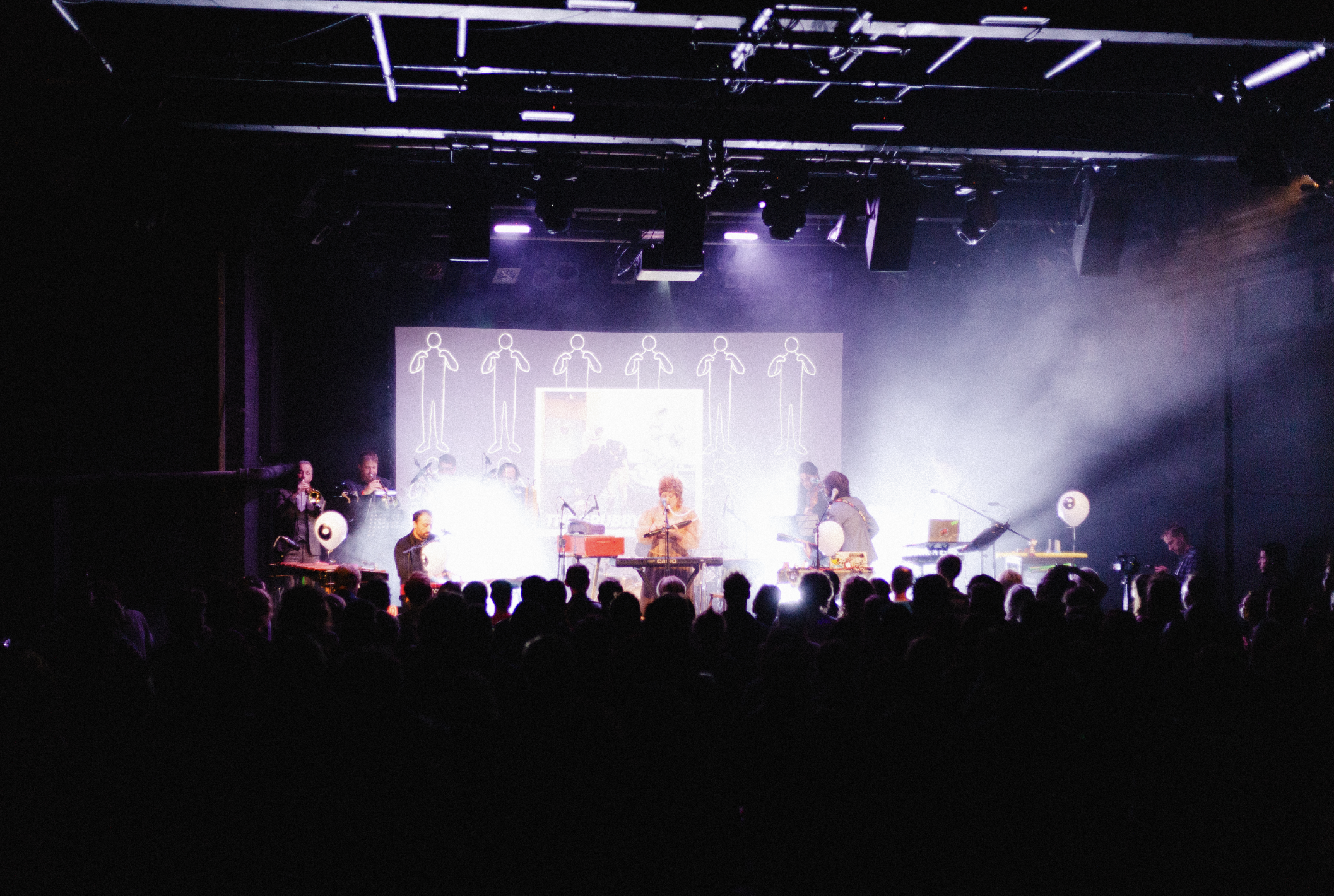 Grubby Mitts live at ICA 4.png