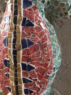 mosaic lizard close up