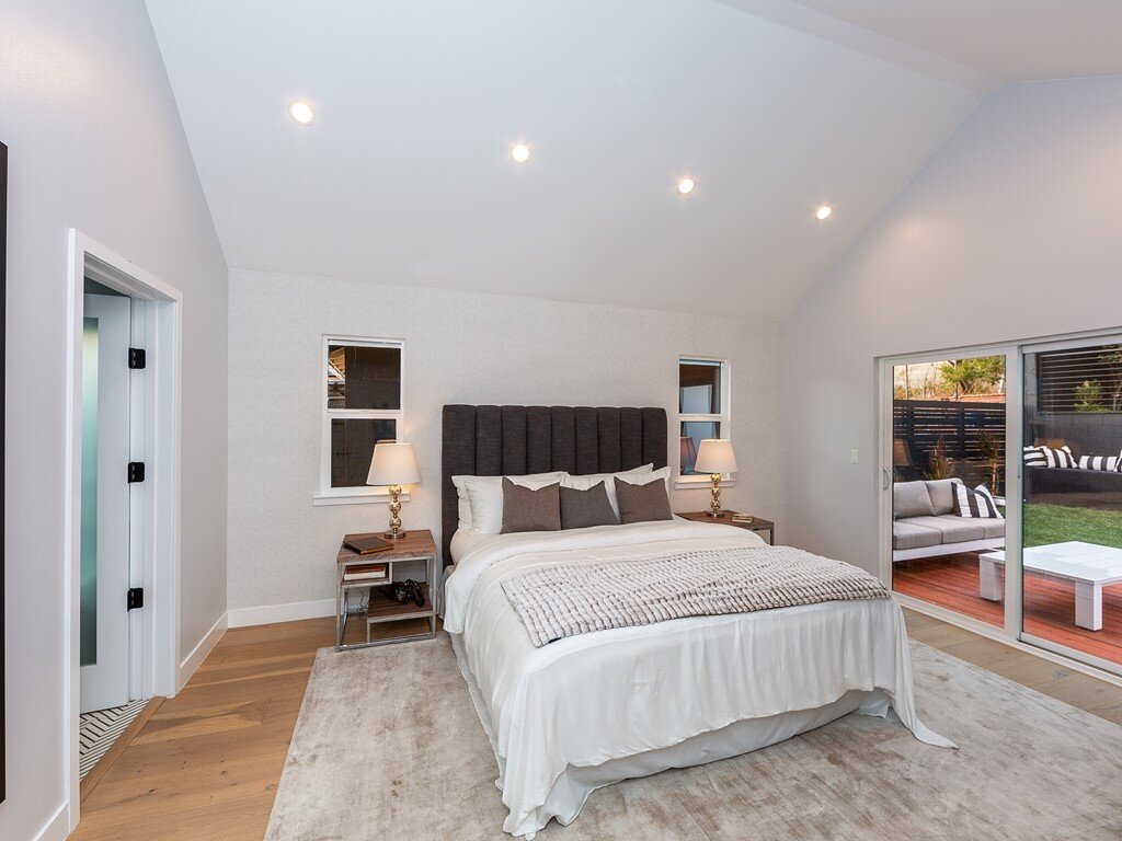 014_Master Bedroom.jpg
