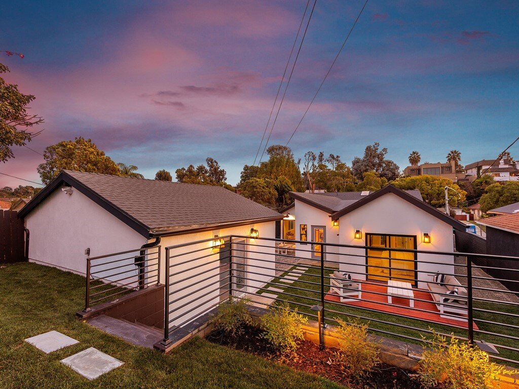 030_Terraced Yard.jpg