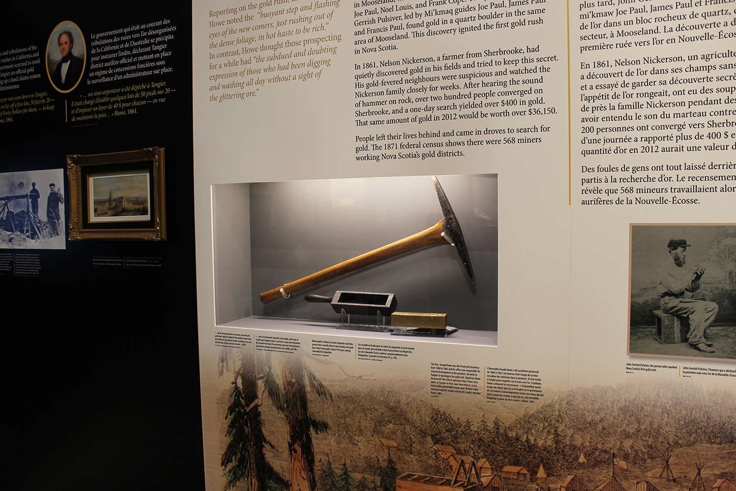 IMG_2582_Gold_pick_axe_1500.jpg