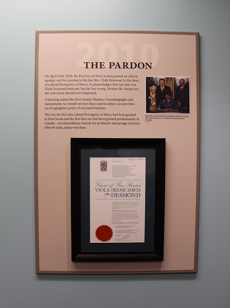 IMG_9336_Viola_boardroom_pardon_panel_sm.jpg