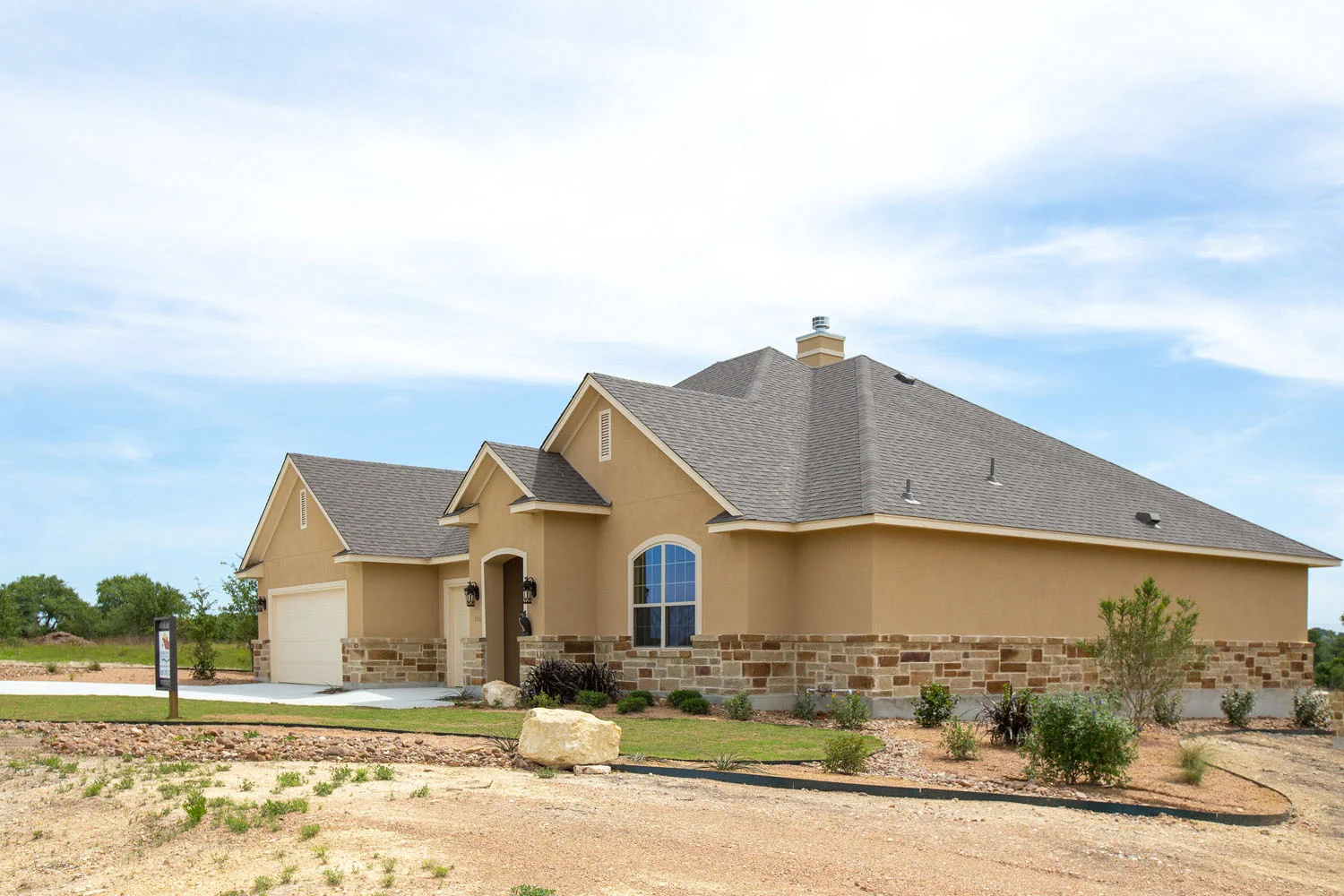 116 S Jerry Gray Blanco TX-large-001-14-ext5-1500x1000-72dpi.jpg