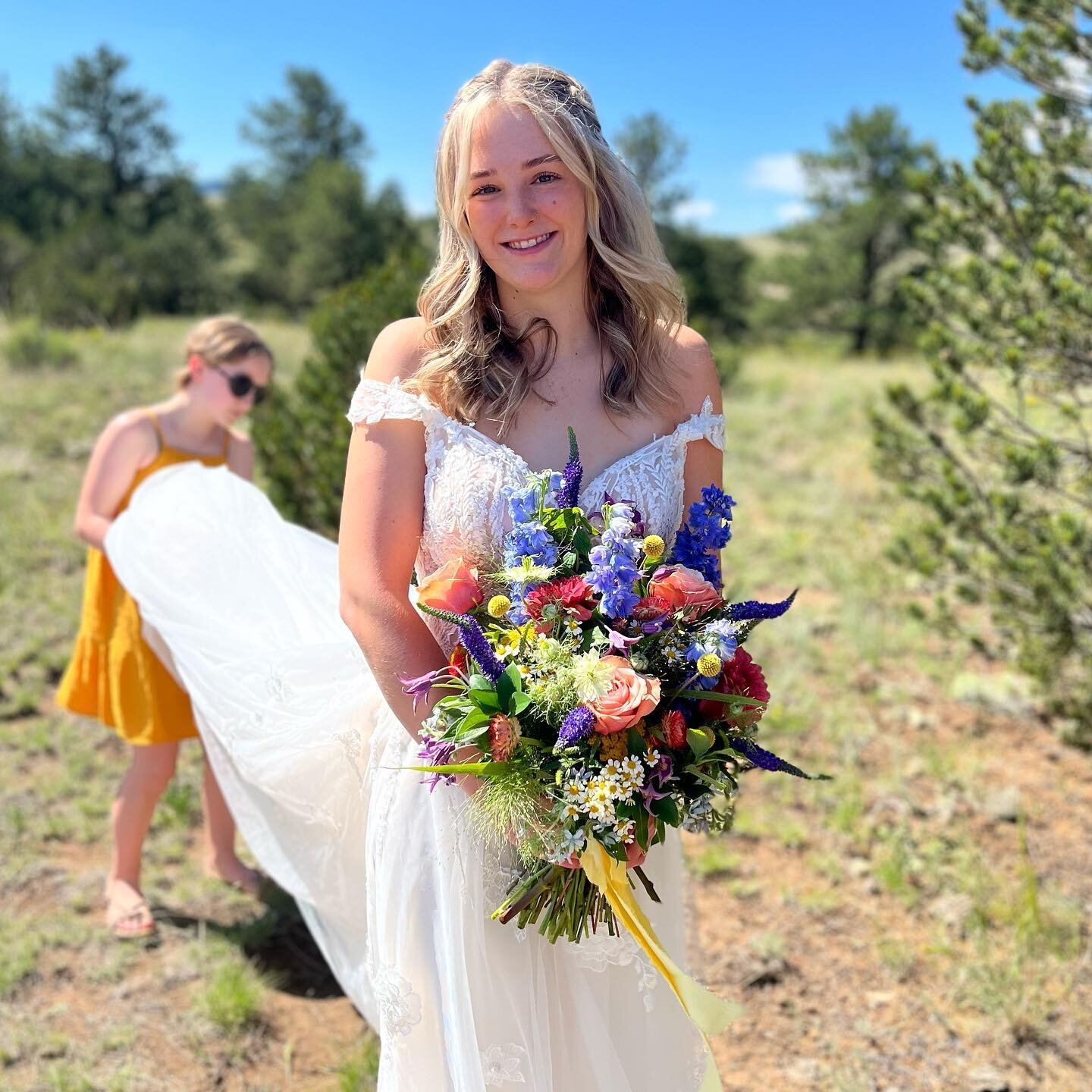 We had the joy of celebrating yet another family wedding today&hellip;our beautiful niece Sadie was married in a field of wildflowers high in the mountains of southern Colorado.
*
*
Swipe for a closeup of her wildflower inspired bouquet, &amp; watch 