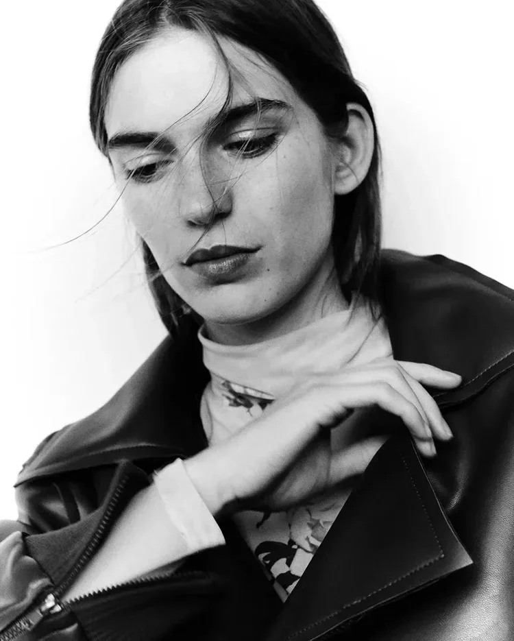 tidal-magazine-2025-natalie-scicolone-ayaka-nihei-wsm-NM_NS_Anna_Shot_02-1.webp