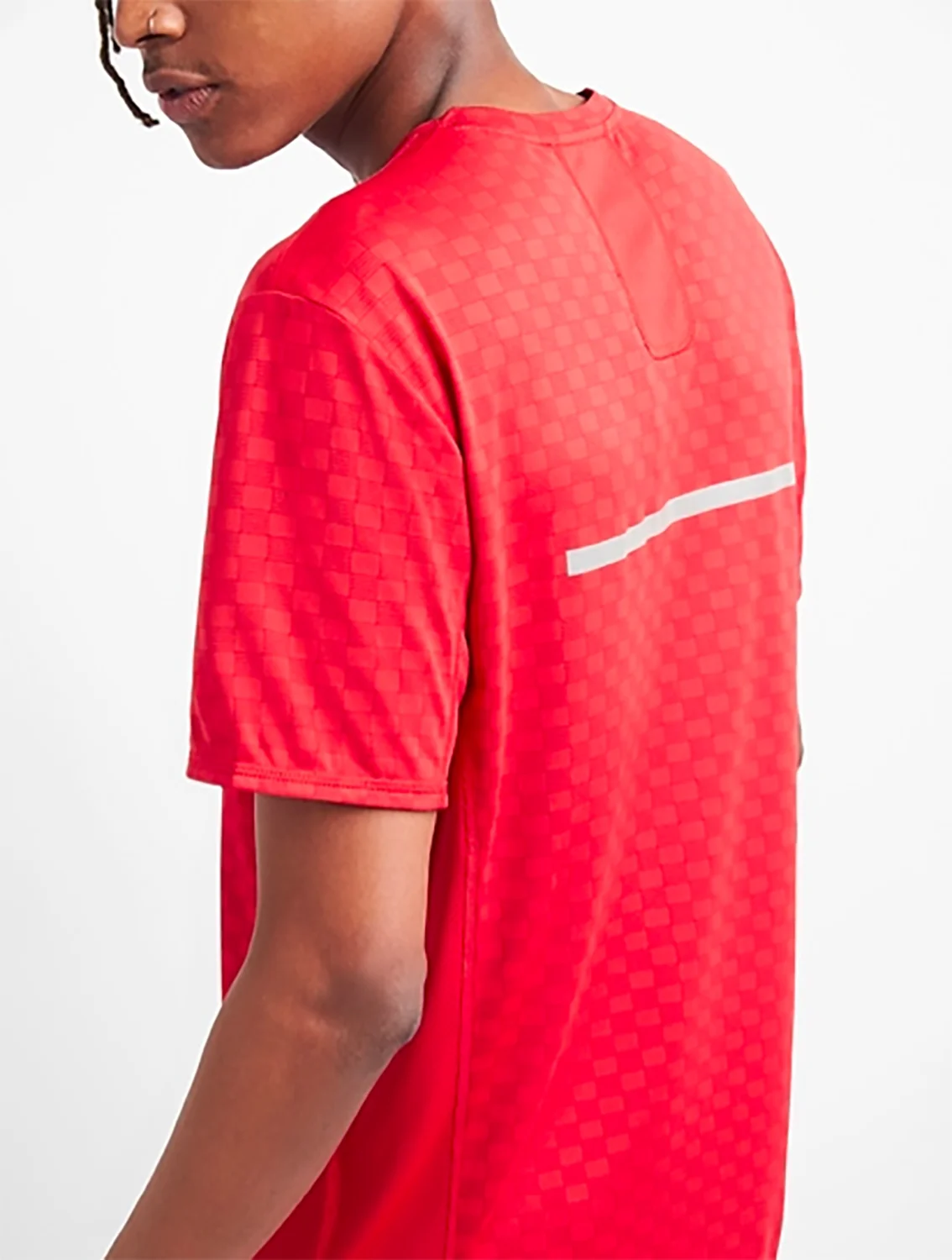 Tee.jpg