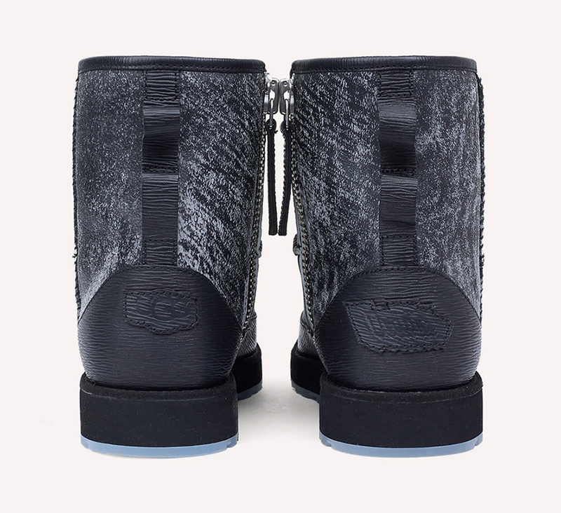 UGG BOOT 2 BACK.png