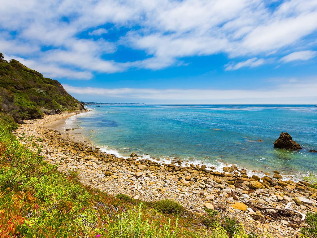 Malibu Stone House Beach pic vrbo.jpg