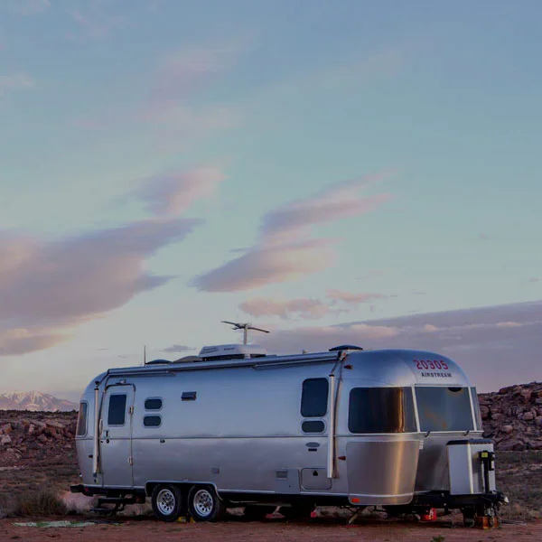 Airstream1.jpg