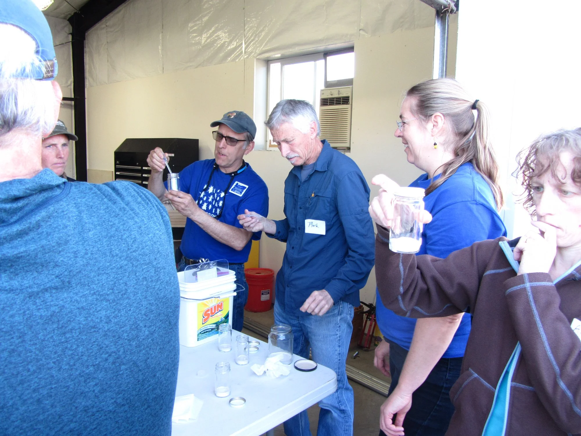 The first round of Portland volunteers get ready for their willow sampling at PCC-Rock Creek (March 30)