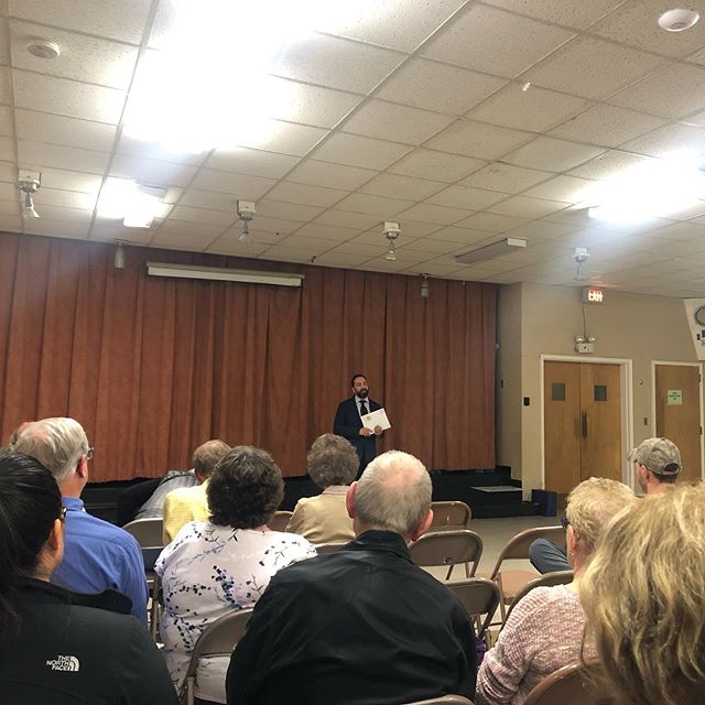 Another great neighborhood meeting this evening! Love seeing long-time neighbors and meeting new ones! #donelsonhills #community #neighborhood