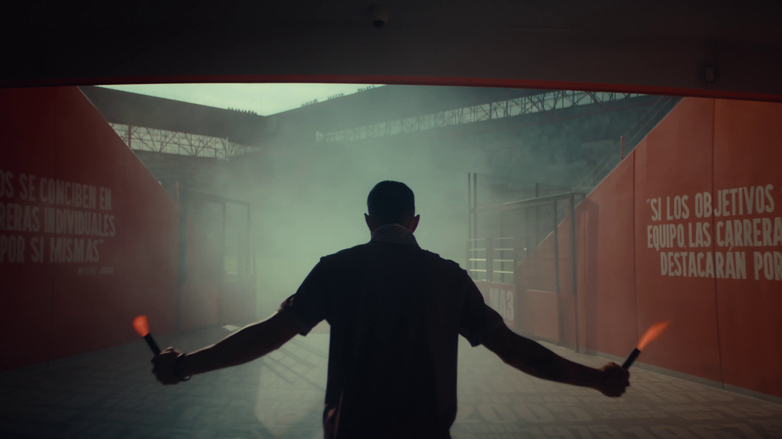 Perry Ellis - Red Sky