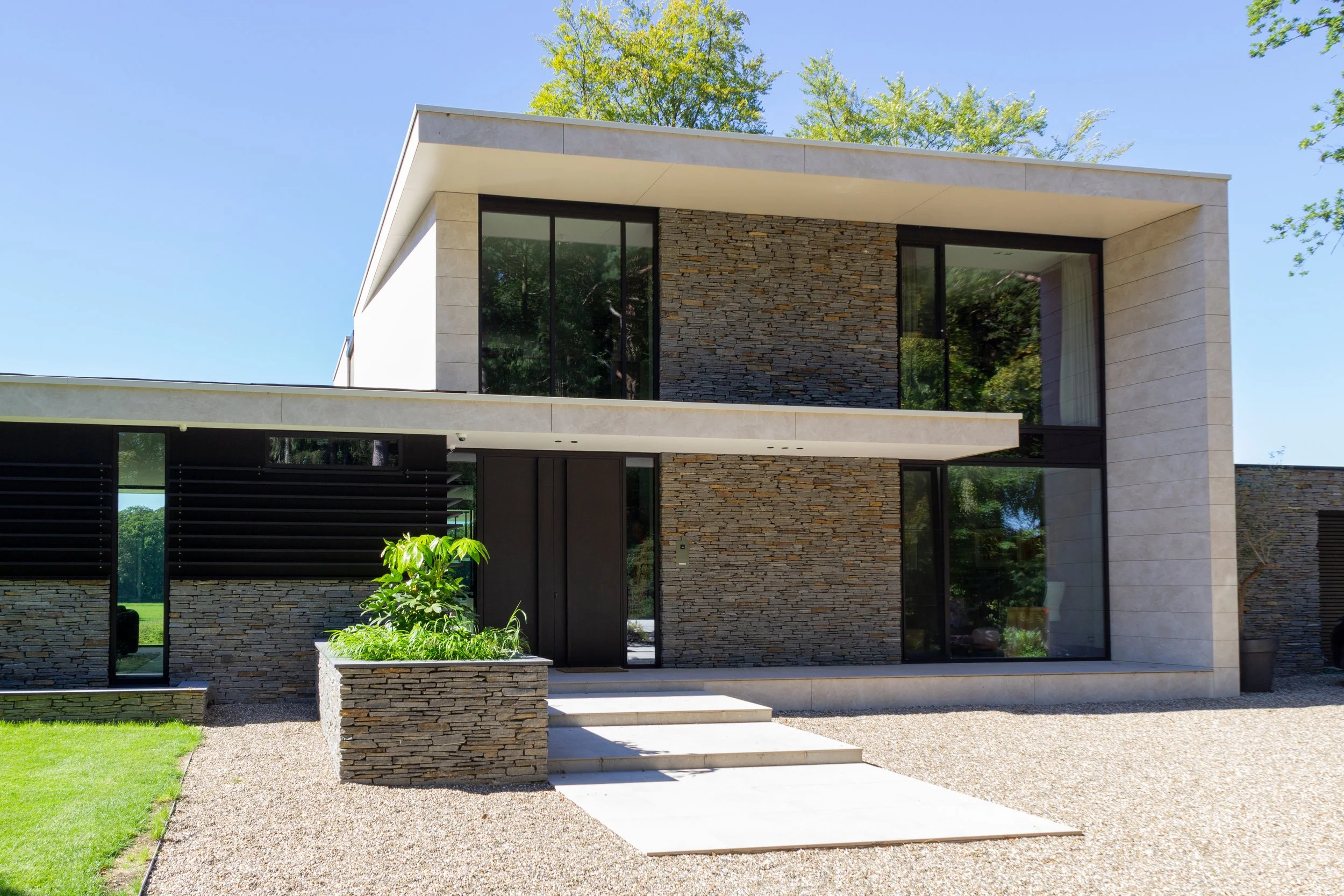 Het Gooi-luxe villa-Pilsen-NGBouwenmetNatuursteen-3.jpg